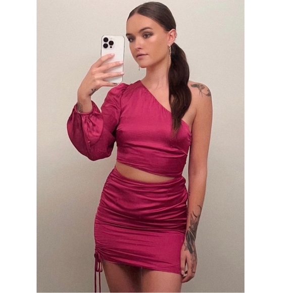 NWT Olivaceous Pink Gabelli One Sleeve Cut-Away Mini Dress M - Picture 14 of 14